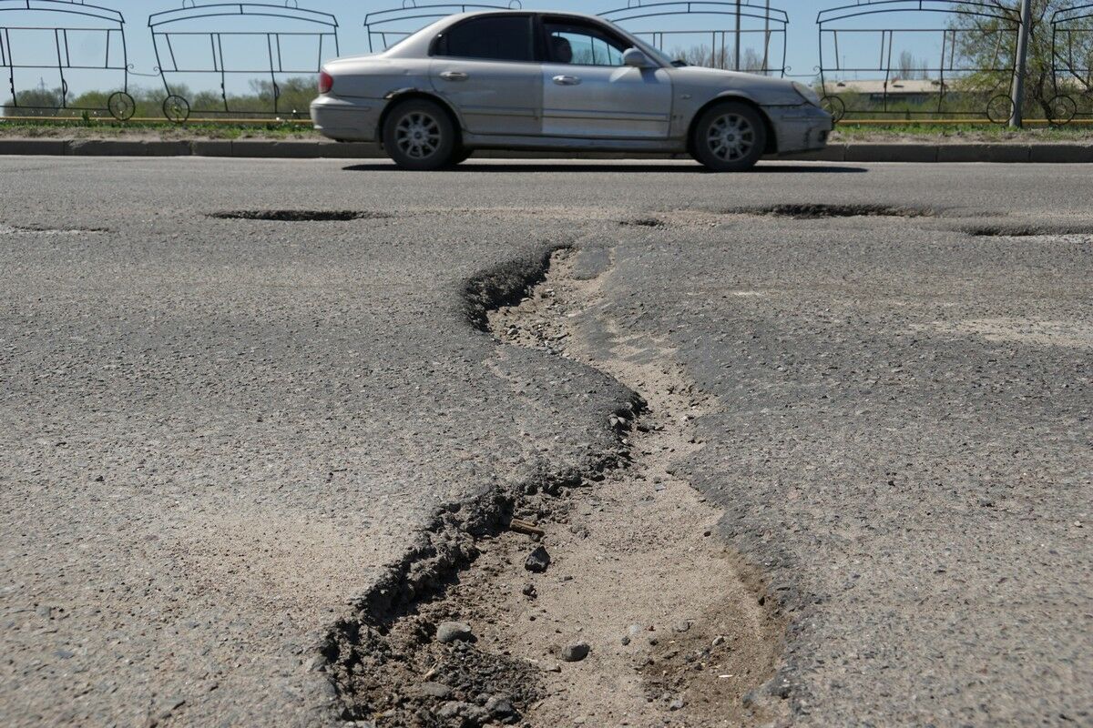 По ухабам да по колдобинам