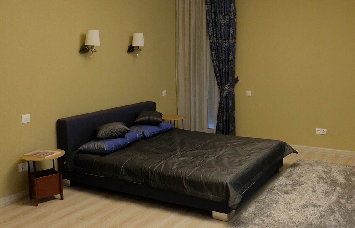 Карьере оказался не рад?