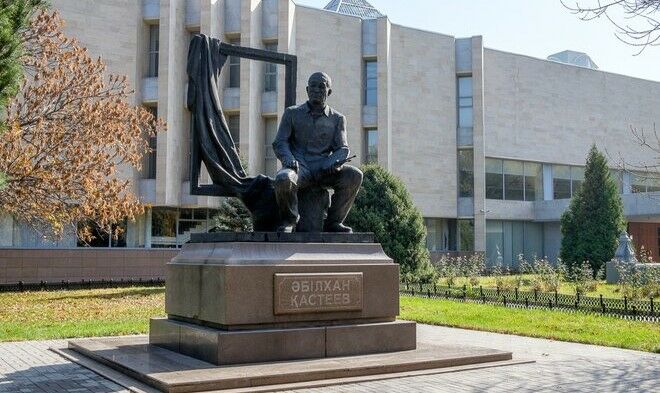 Реконструкция крупных объектов культуры началась в Казахстане