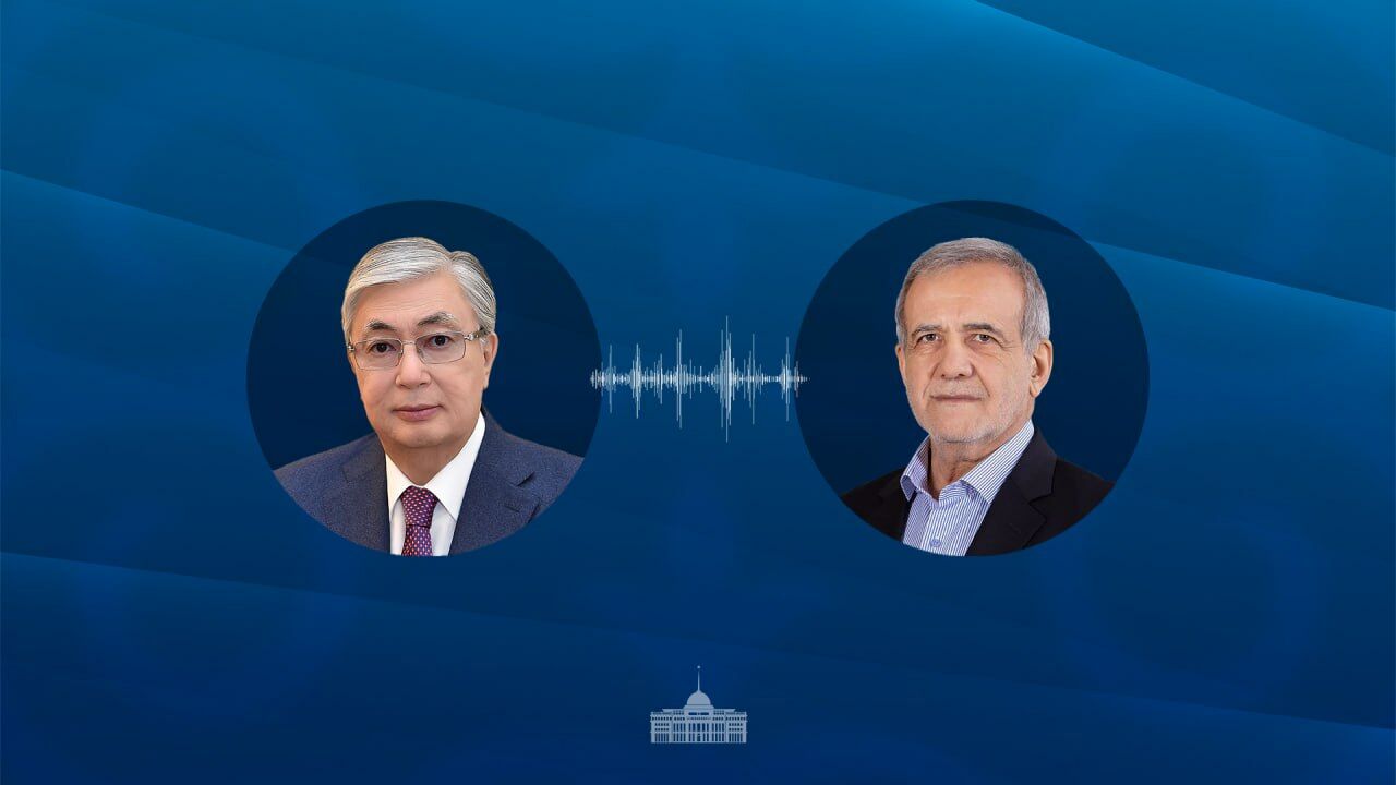 Глава государства провел телефонный разговор с Президентом Ирана Масудом Пезешкианом