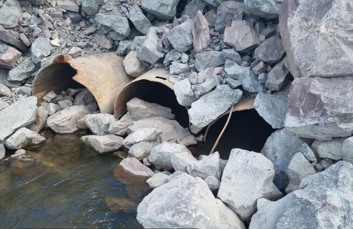 Чтоб им русло было!