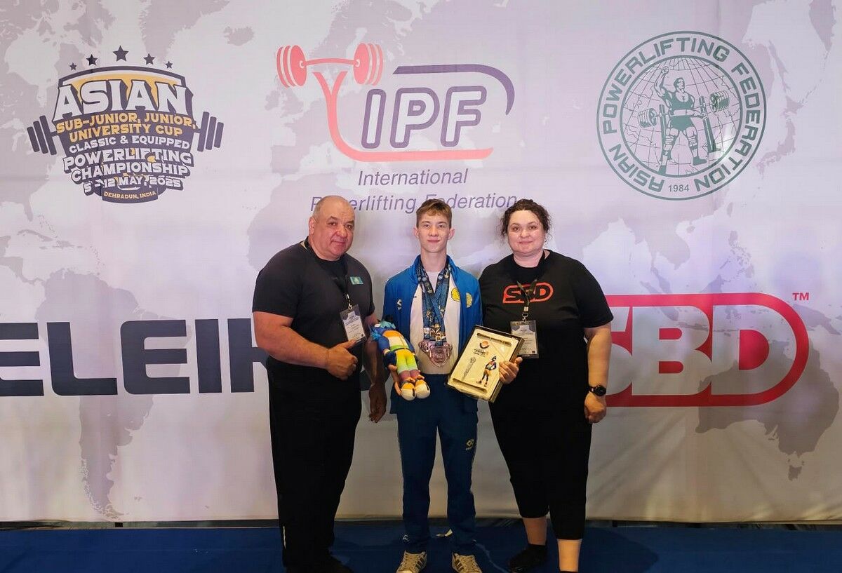 Династический заряд