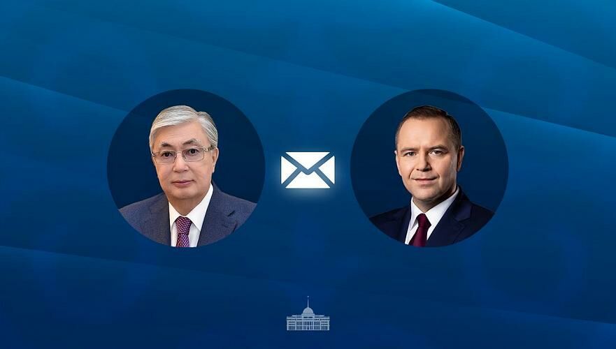 Токаев поздравил Кароля Навроцкого с избранием на пост президента Польши