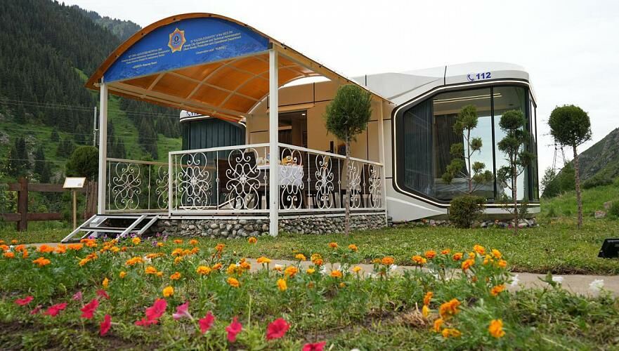 Капсульный домик установили для спасателей на высоте 2 тыс. м в горах Алматы