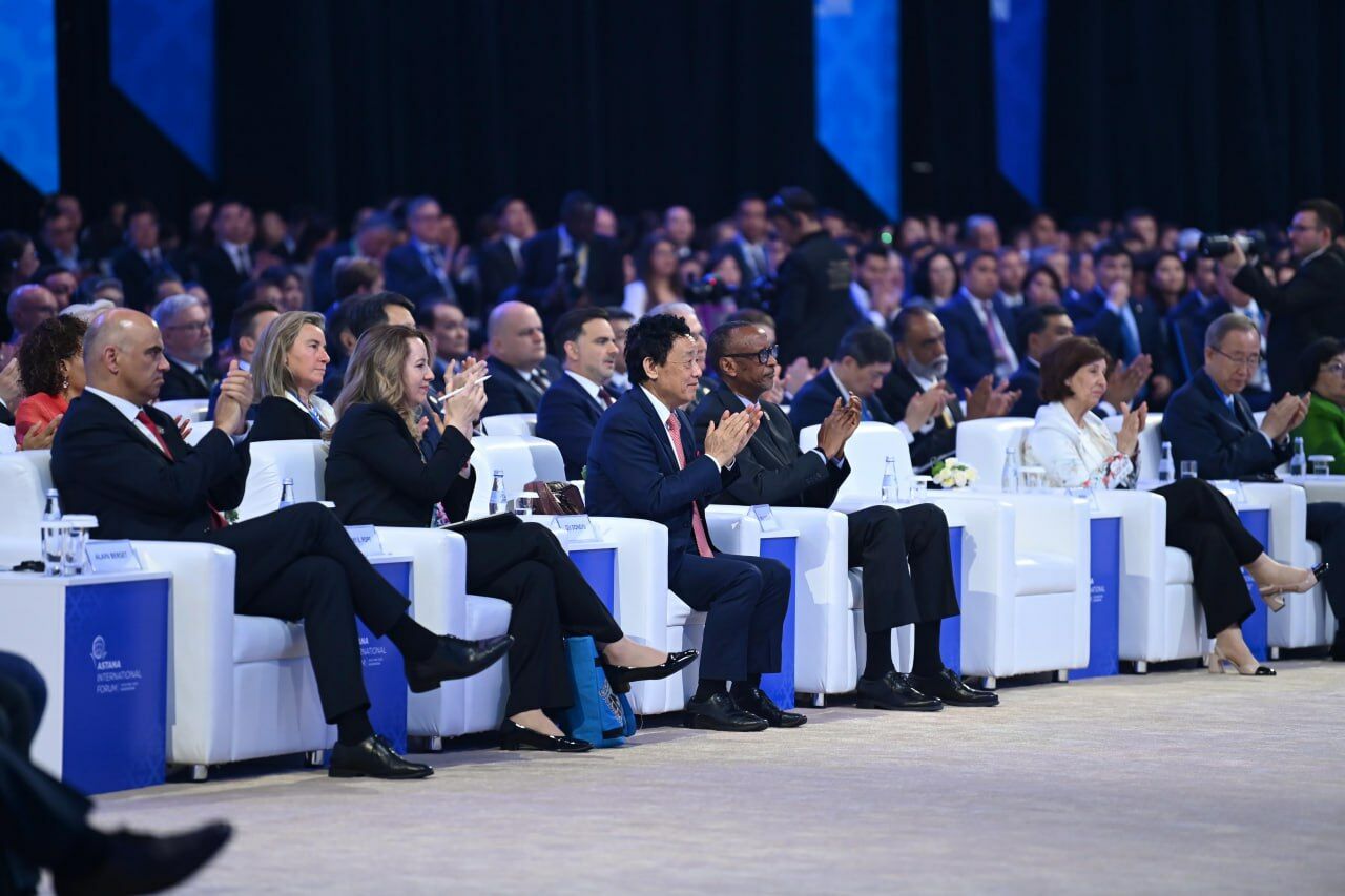 Средние державы, возможно, должны принять на себя большую ответственность — Касым-Жомарт Токаев