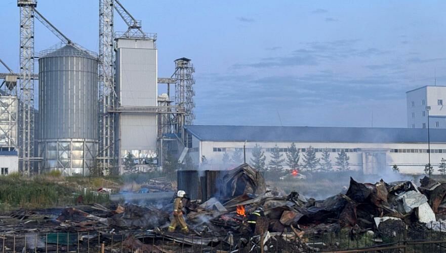 Восемь человек пострадали при взрыве на предприятии в СКО