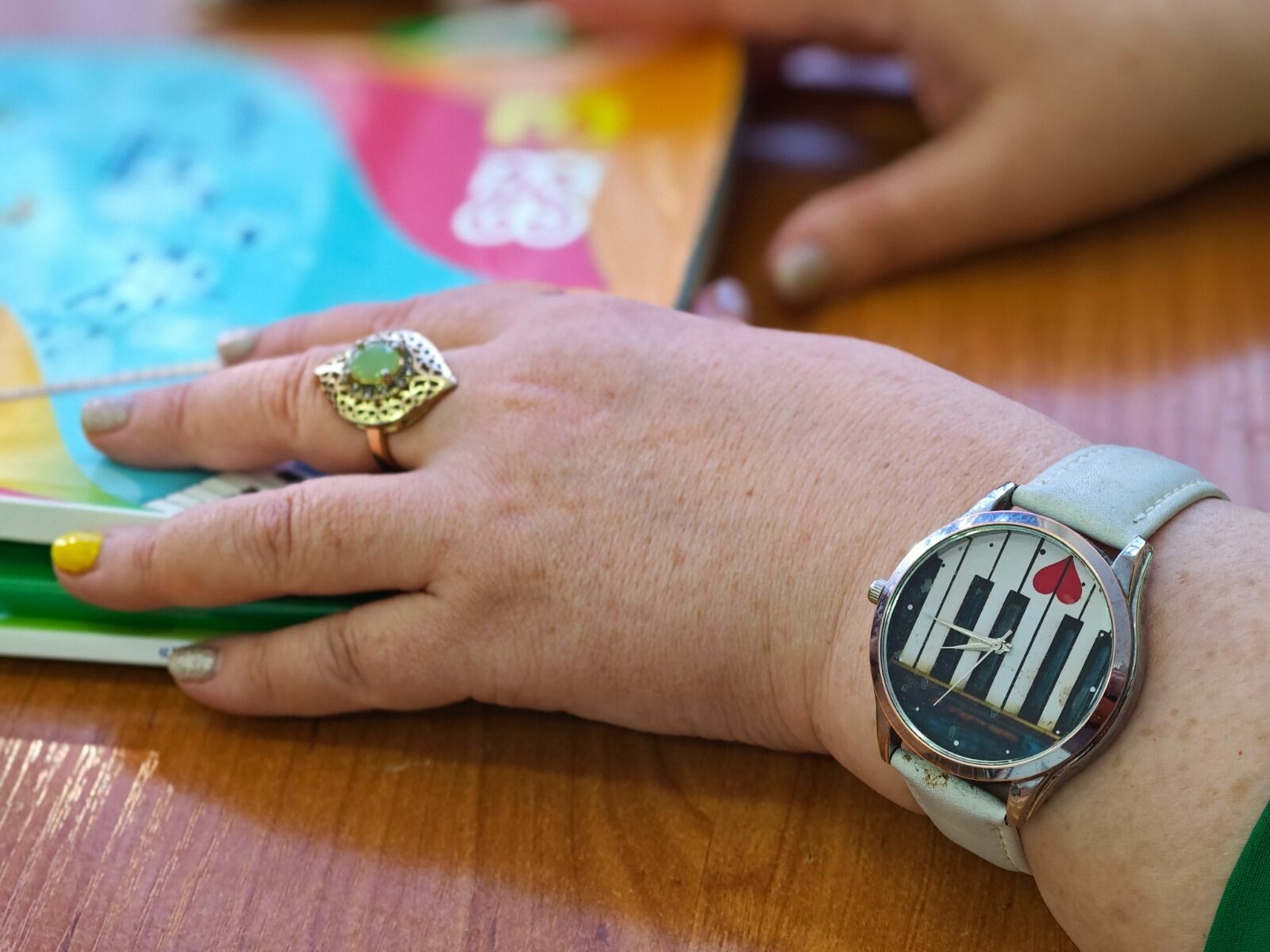 График работы госслужащих изменили в Алматинской области