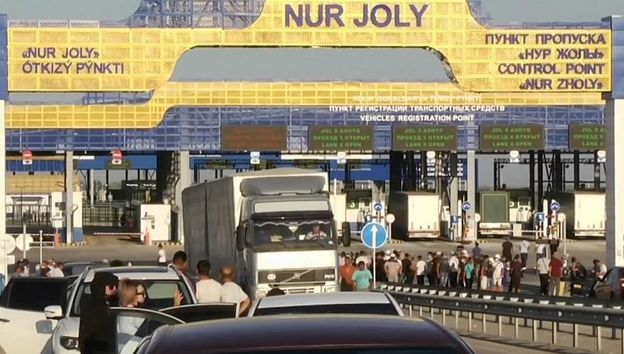 Через Казахстан идет свыше 80% наземных перевозок из Китая в Европу – Скляр