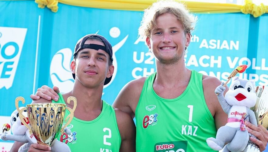 Казахстан впервые выиграл молодежный ЧА по пляжному волейболу