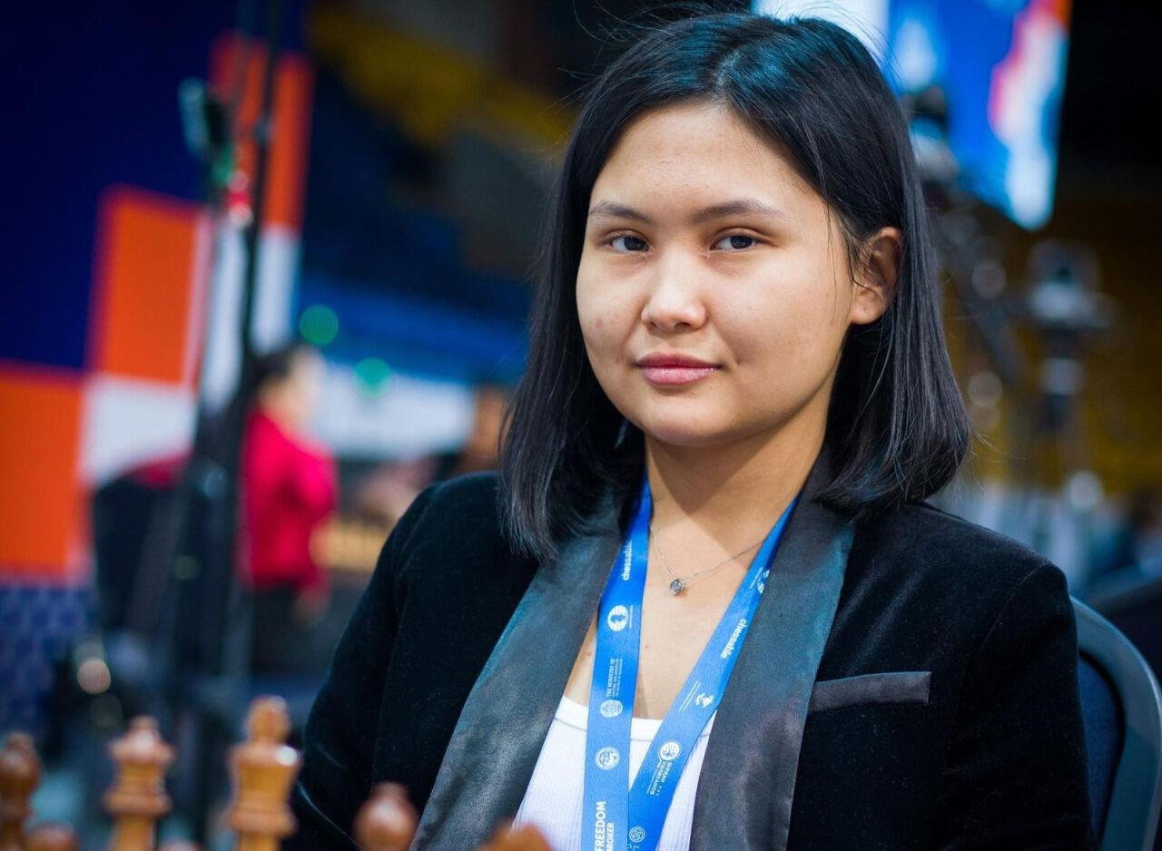 Дебют Бибисары