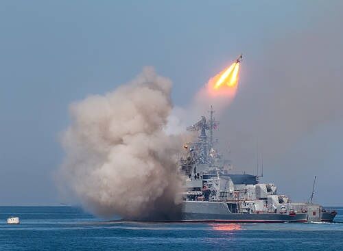 Казахстан и Азербайджан проводят совместные военно-морские учения на Каспии