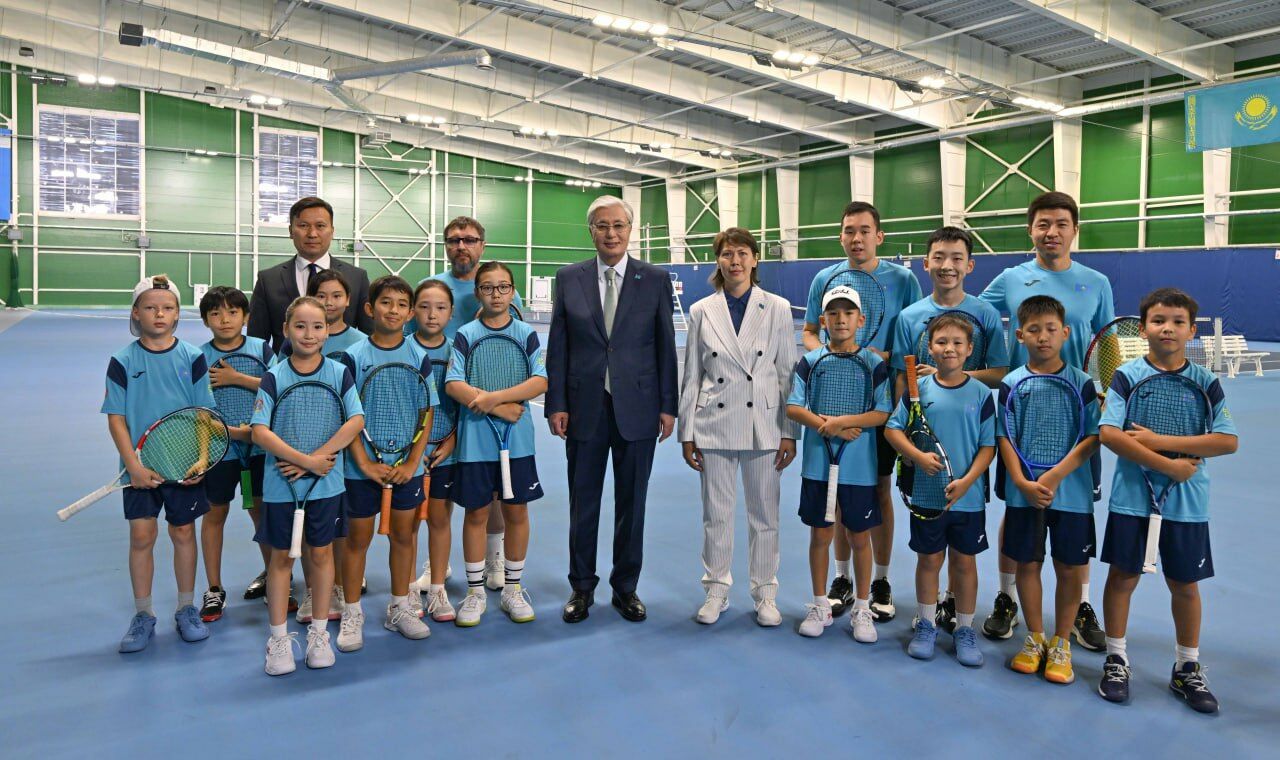 Глава государства посетил теннисный центр «Даулет»