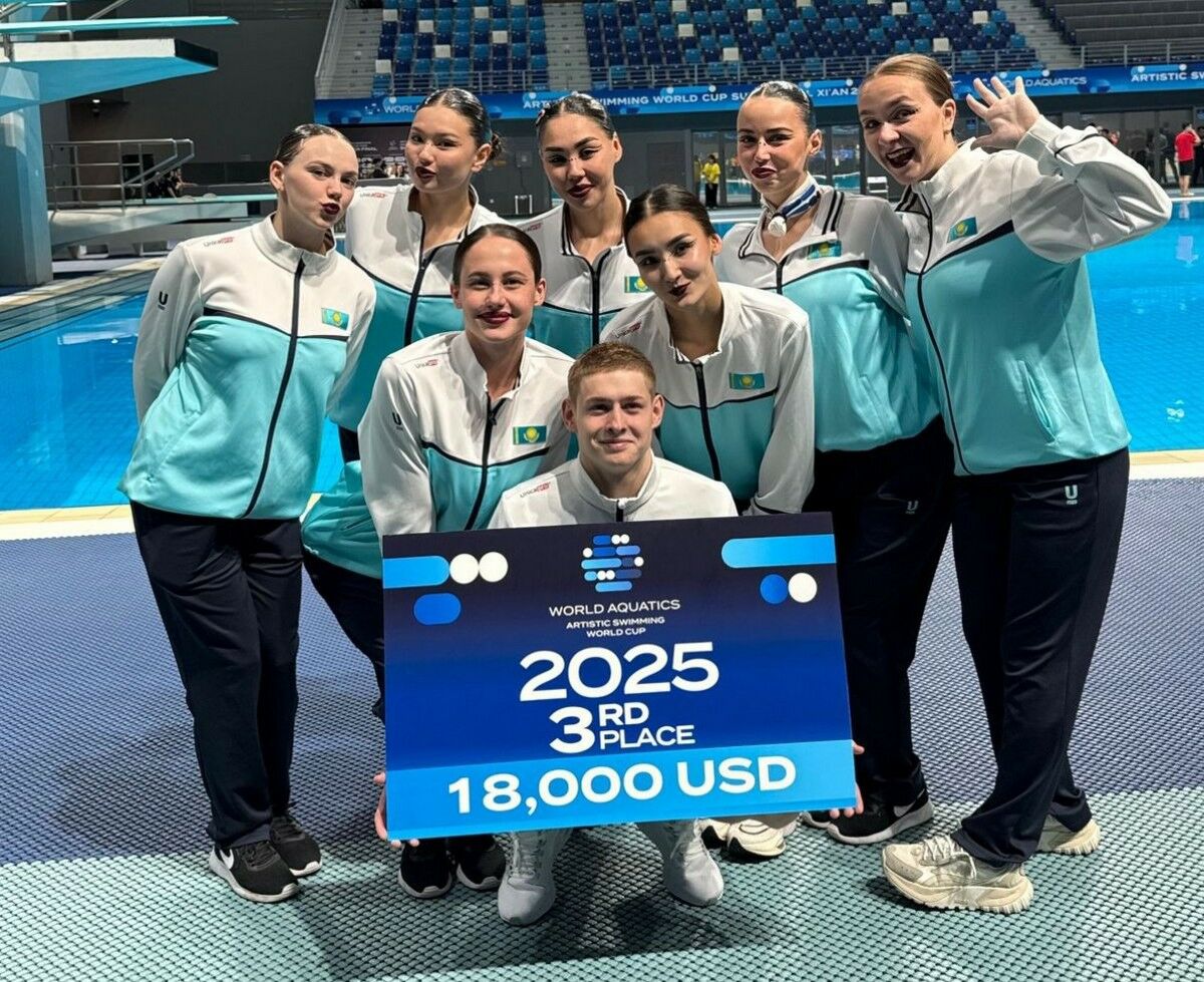 Облюбовали пьедестал Сианя