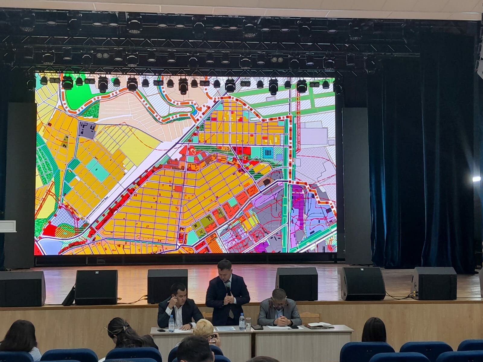 Уральск где? В Караганде!