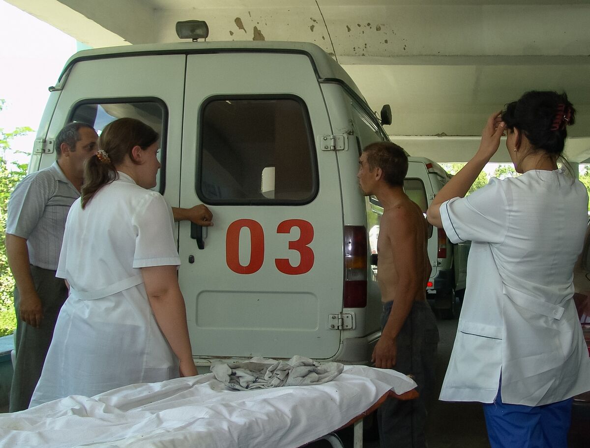 Ударить по лицу  и получить по карману