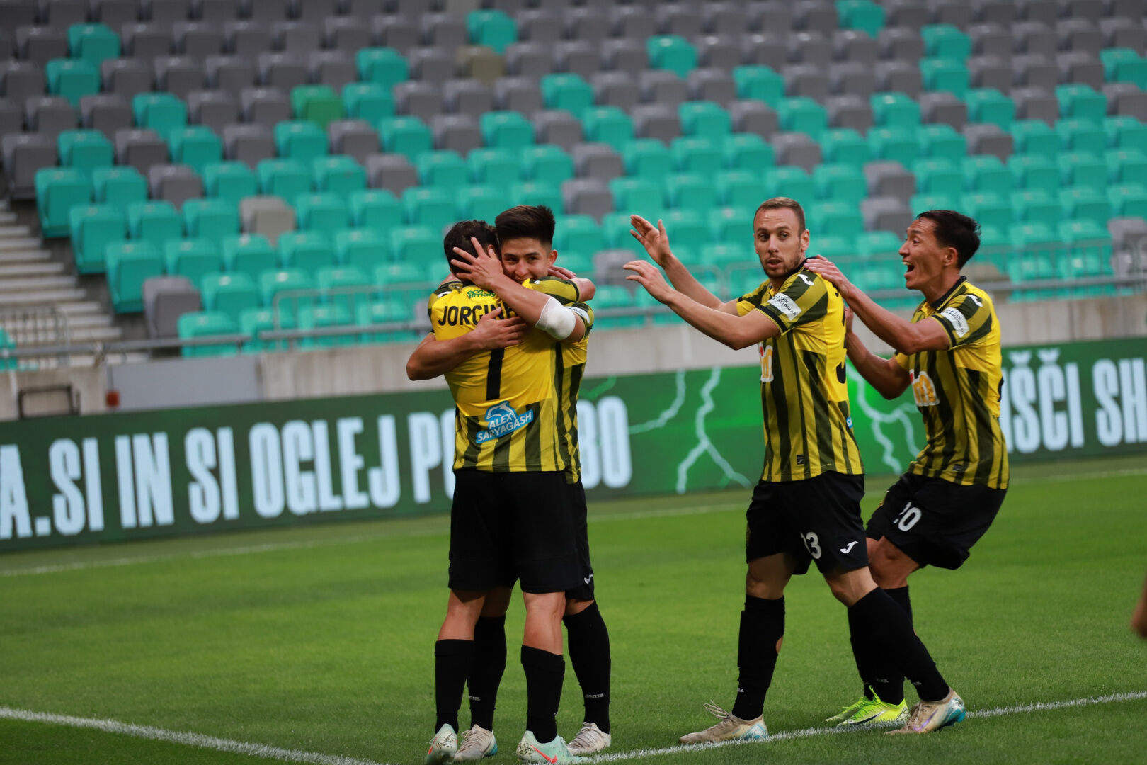 Шансы соперников равны