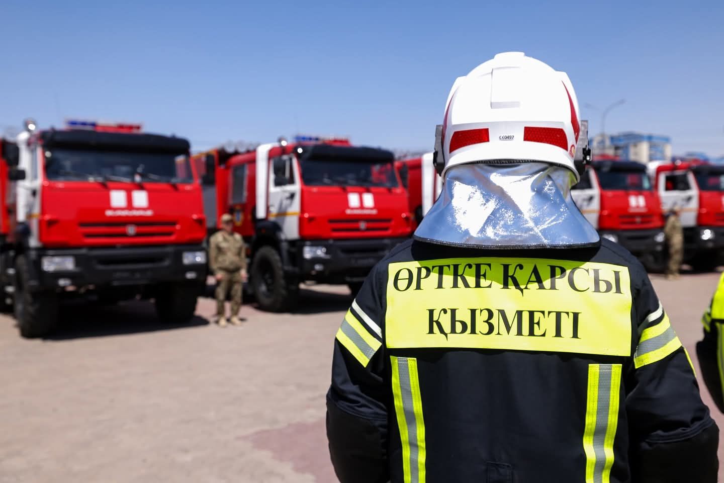 Служить достойно!