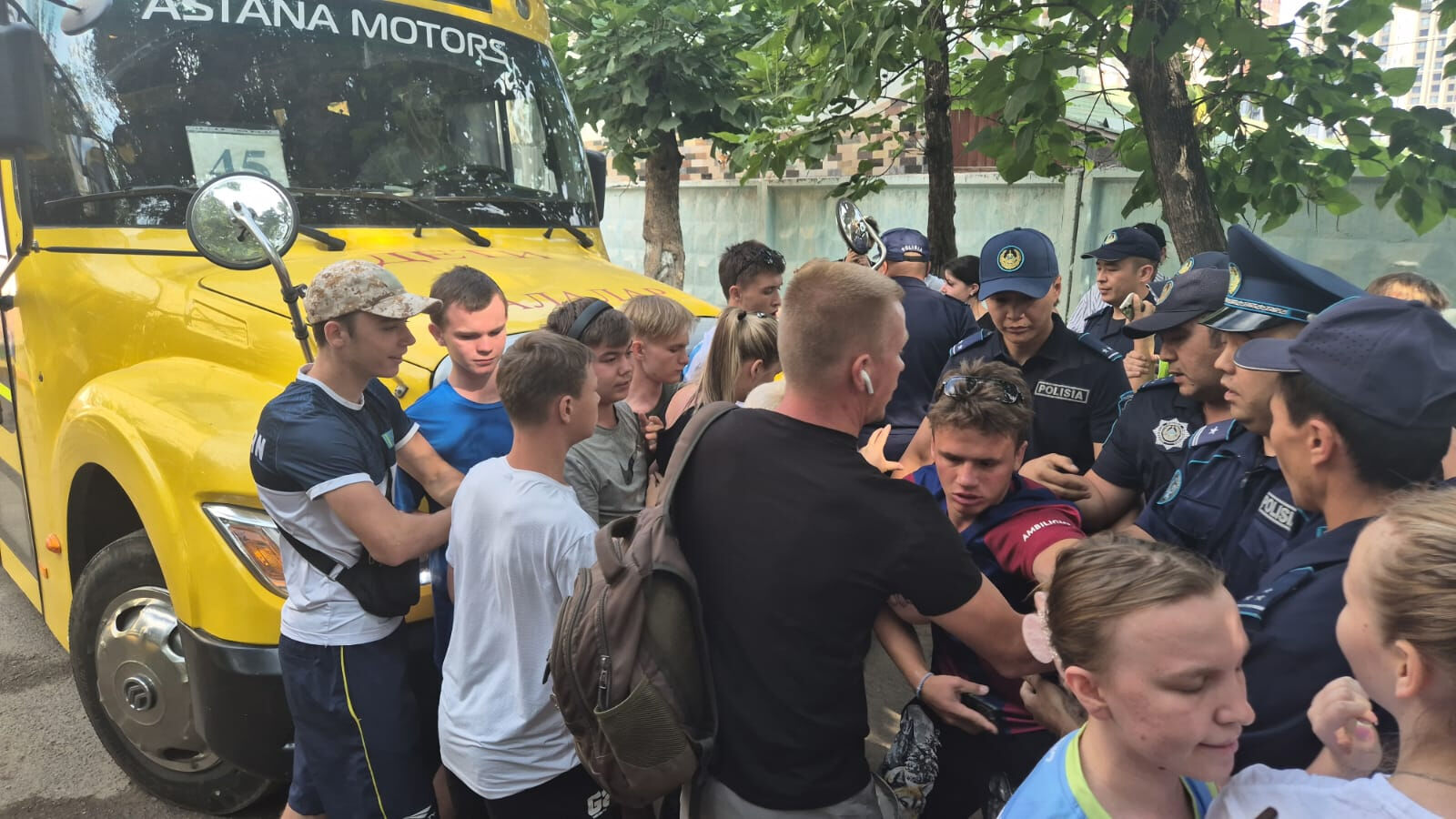 Благими намерениями с "добровольным" переселением