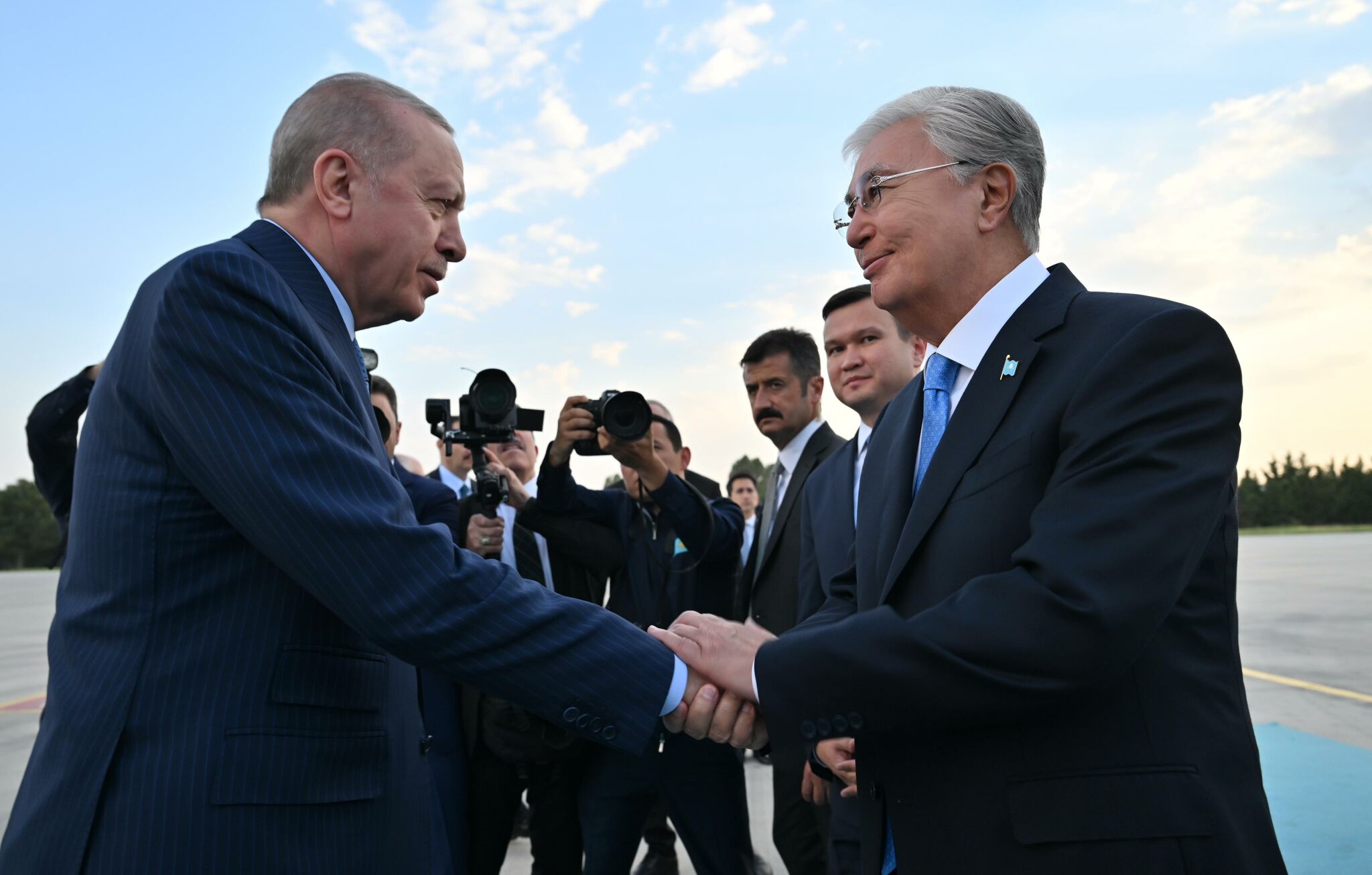 Касым-Жомарт Токаев поблагодарил  Реджепа Тайипа Эрдогана за теплый прием во время визита в Турцию