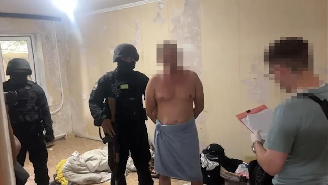 Гастролёры за решёткой