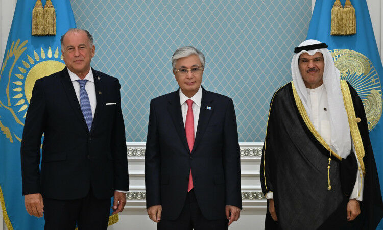 Глава государства принял руководителей Международной федерации спортивной стрельбы (ISSF) и Азиатской конфедерации стрельбы (ASC)