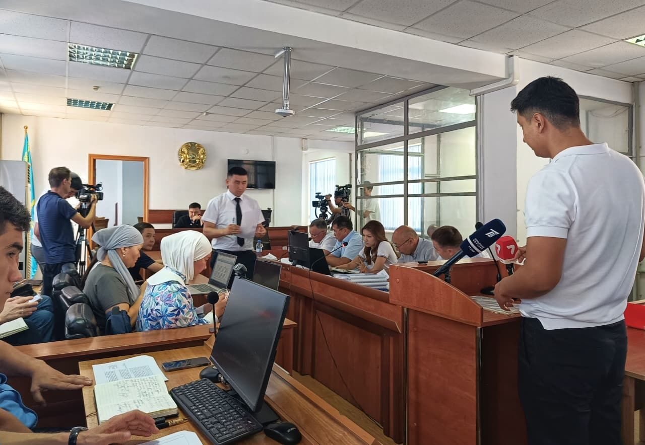 Ревновал или боролся за должность?