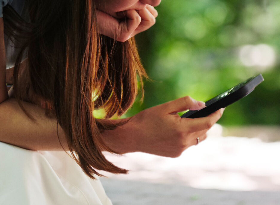 Слово может сильно ранить