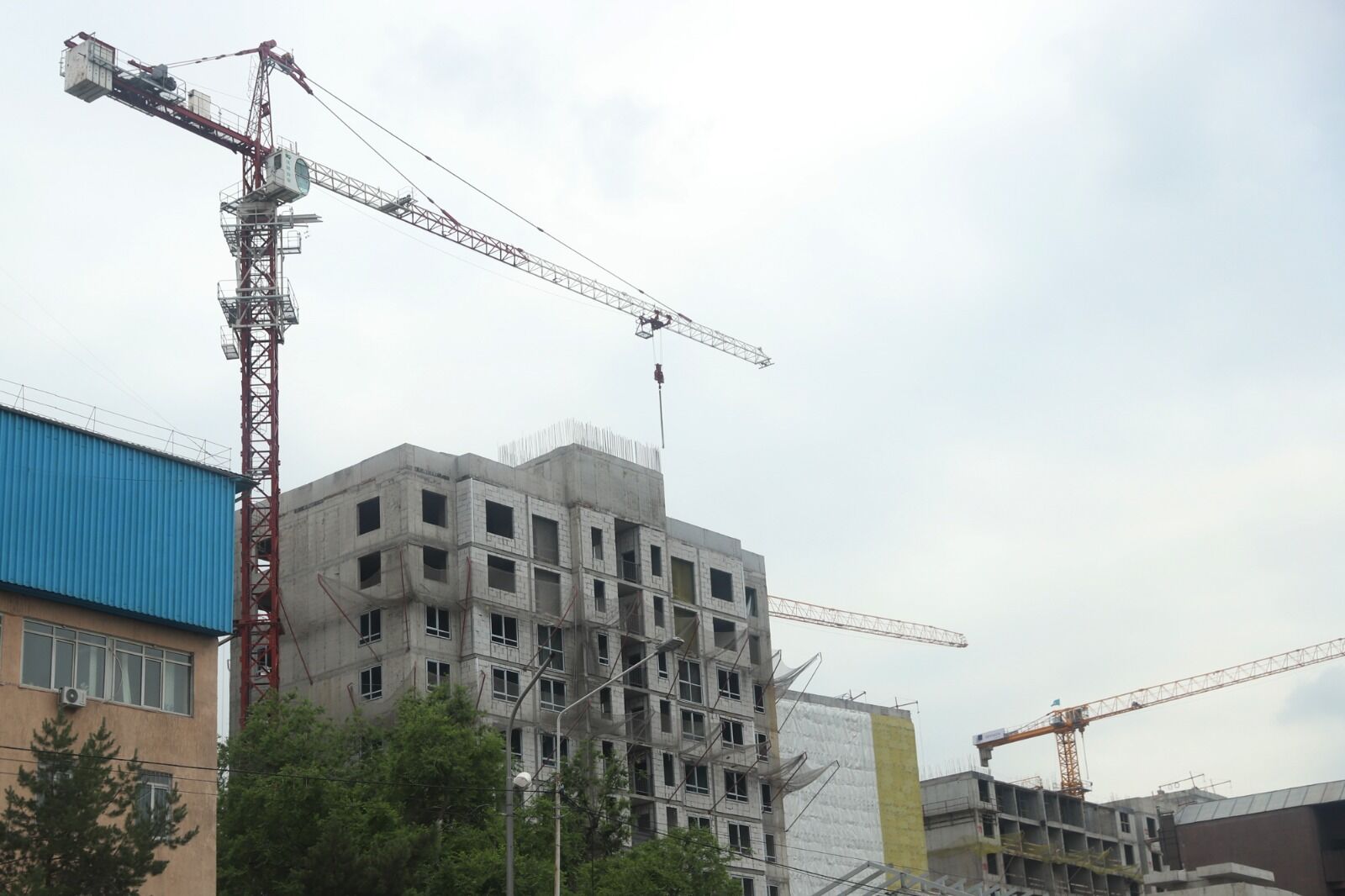 Принять новый Строительный кодекс до конца года поручил Президент