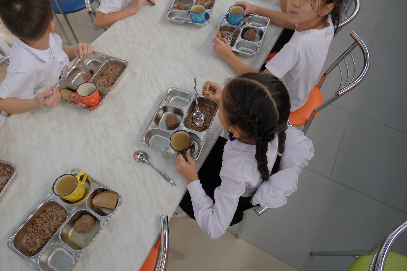 Какая нелепость эти ваши...