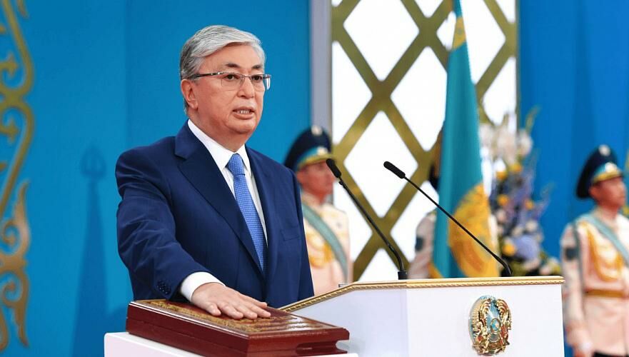 Токаев поздравил казахстанцев с 30-летием Конституции