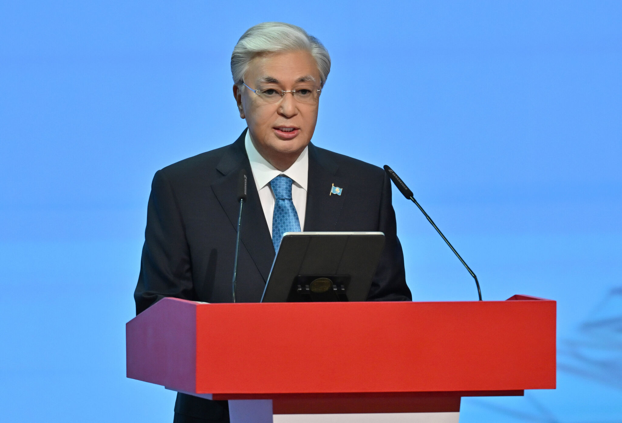 Глава государства принял участие в юбилейном мероприятии компании «Лукойл»