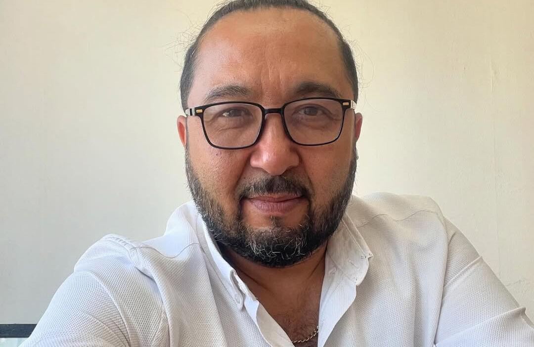 Ерлан КОКЕЕВ: Только петь - это мало