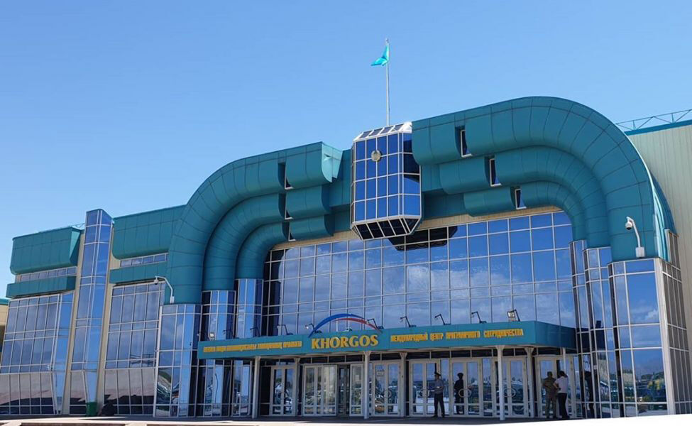 Фальсификаторы в погонах