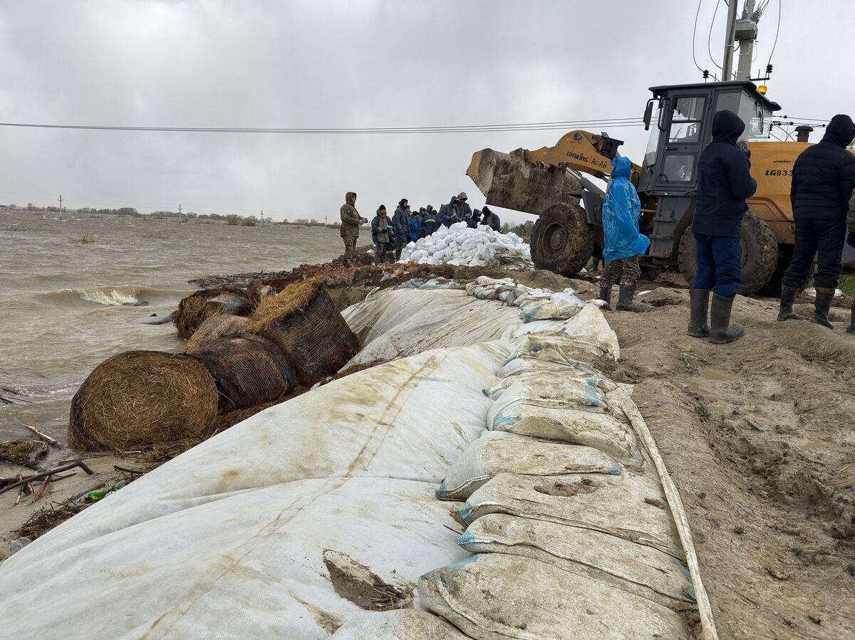 А дамба  не треснет?