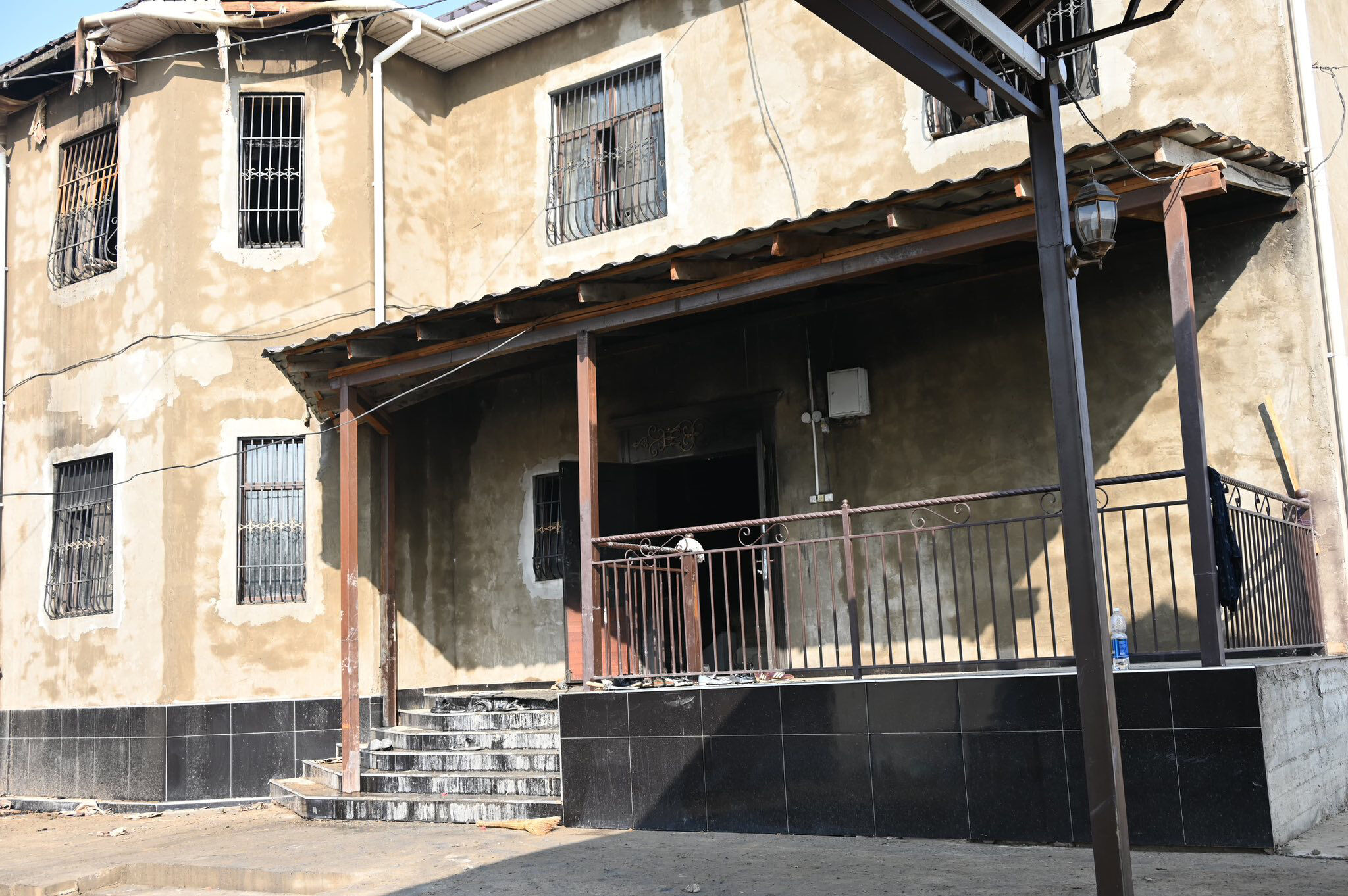 Число жертв пожара в селе Алгабас увеличилось до 13 человек