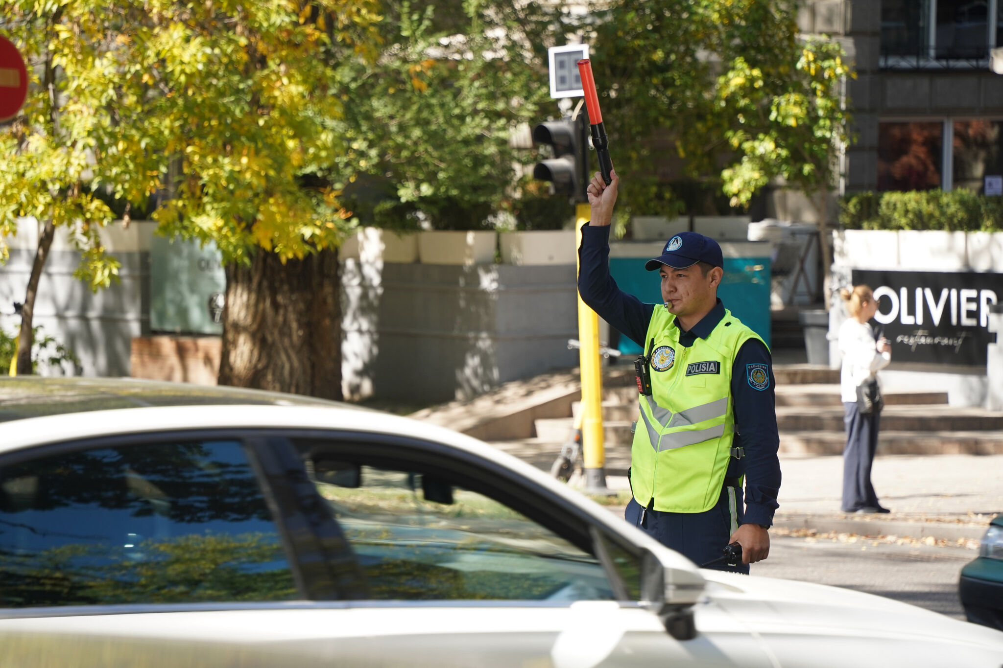 Жезл против камеры