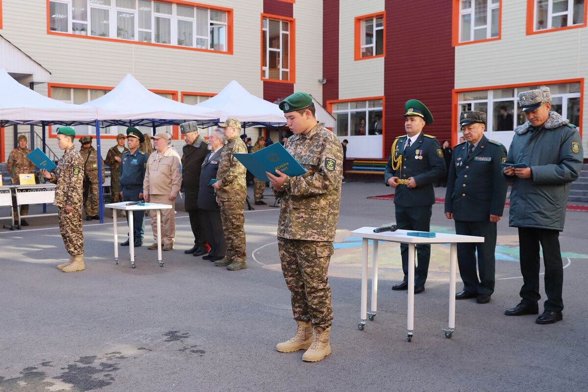 От парты до заставы – Фото №4