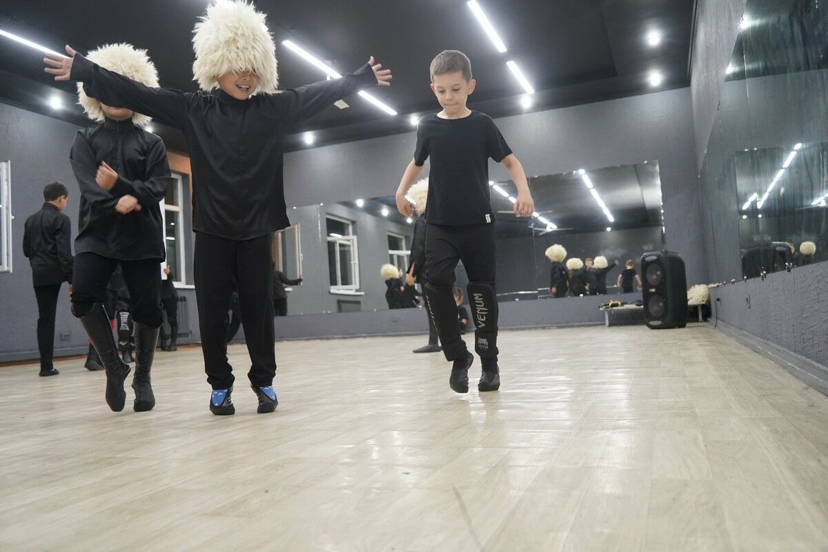 У нас своя казахская лезгинка – Фото №4