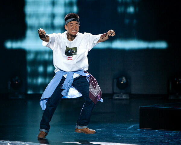 Универсальный танцор