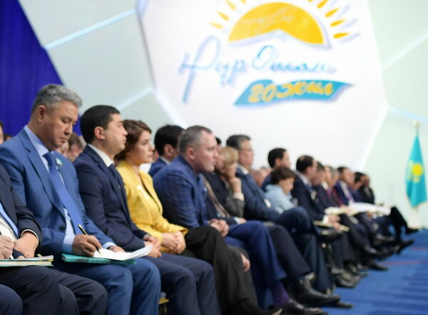 Кавалергарда век недолог...