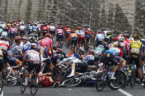 Лопес потерял  белую майку