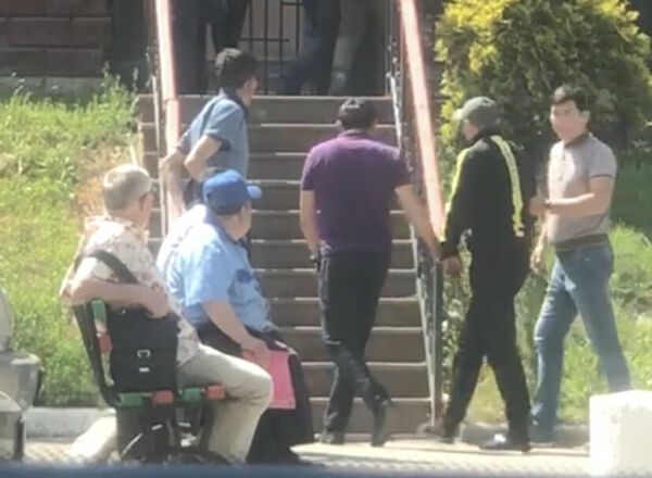 Слушаем  вас внимательно!