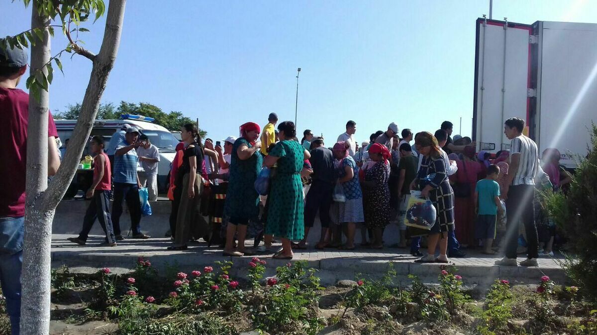 Партия "Акжол" требует разобраться с арсеналами и полигонами по всей стране и оказать незамедлительную помощь пострадавшим арысцам