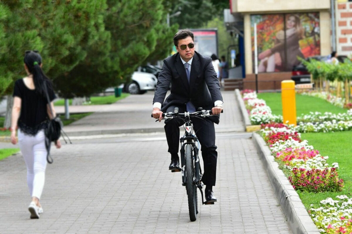 Потерял доверие