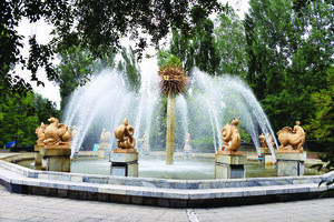 Ой, Вань, гляди, какие клоуны...