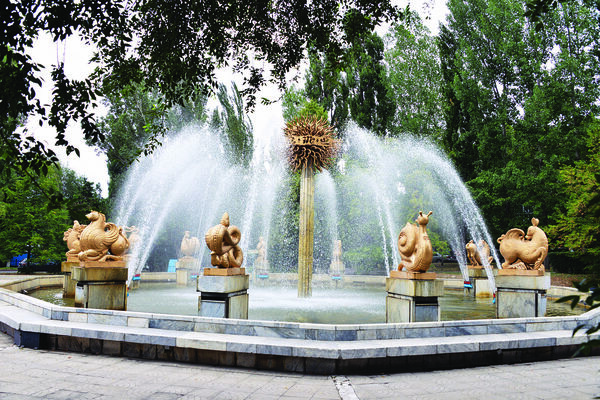 Ой, Вань, гляди, какие клоуны...