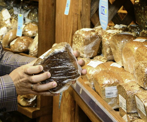 Теперь очередь - за хлебом