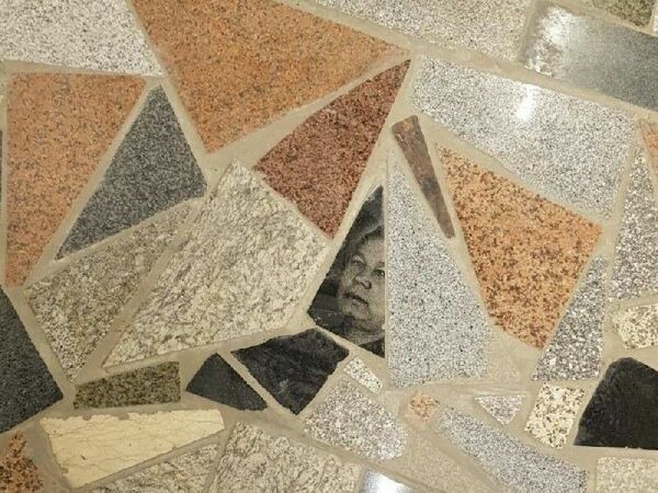 Он же памятник!