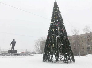 Голенькой ёлочке холодно зимой