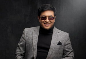 Абая много  не бывает!